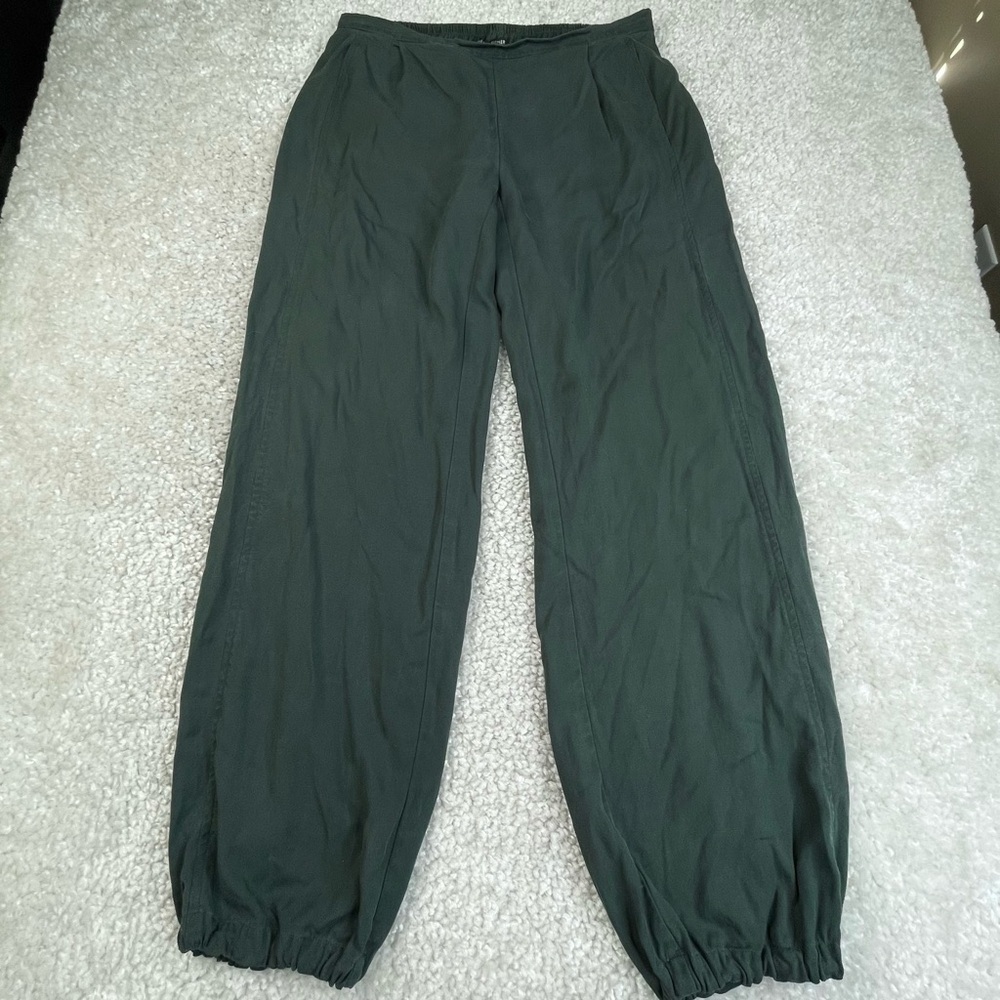 Eileen Fisher Green Pull On Jogger Pants. Lightweight Missing size tag, 32 waist